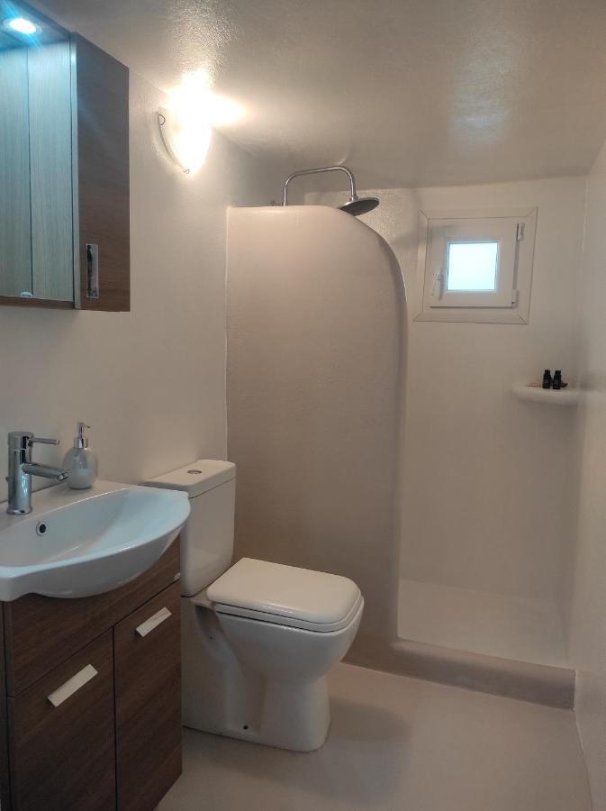 Отель Prickly Pear House Plaka  Экстерьер фото